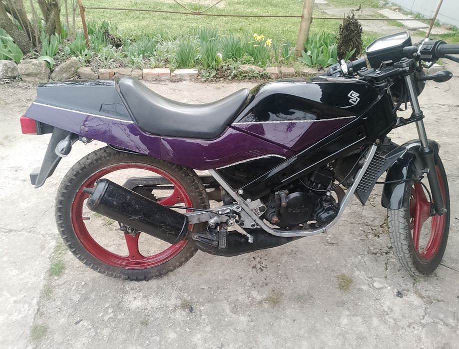 Suzuki RG50 Wolf