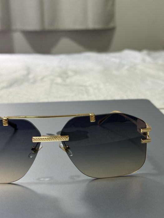 Oculos Vesasse dourado NOVO