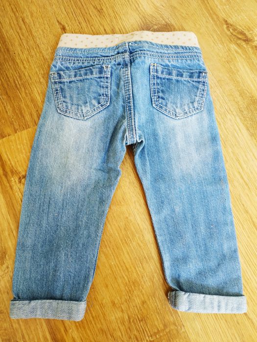 Jeansy, dresy polarowe, getry