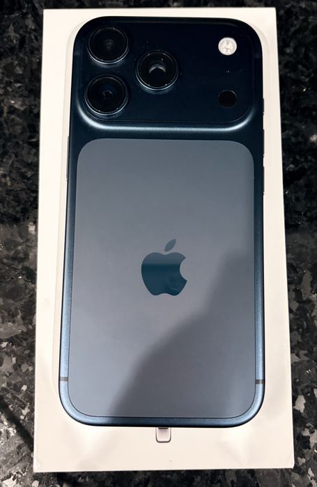 iPhone 17 Pro 256Gb Azul como Novo em caixa