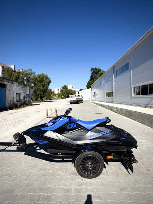 Skuter wodny Sea-Doo Spark Trixx 2up 44 mth
