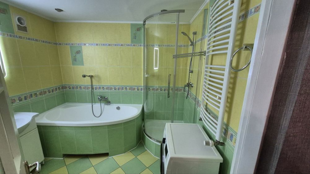 3-кімнатна в самому Центрі , Лепкого