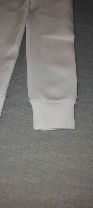 Biała bluza rozpinana z kapturem Gucci