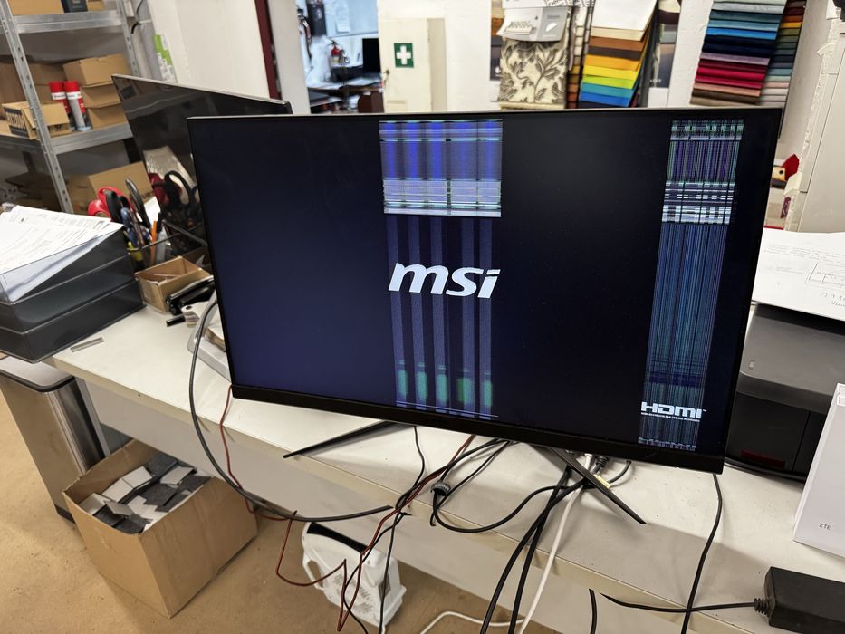 Monitor MSI uszkodzony bez zasilacza