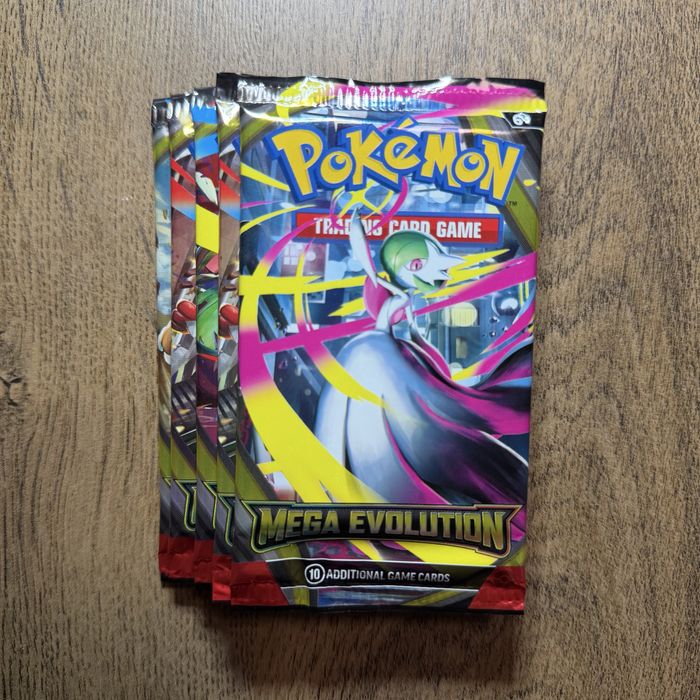 Оригінальні бустери Pokemon TCG
