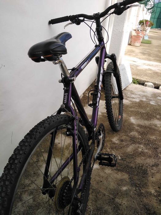 Bicicleta Giant Cadex 26 com suspençao Axell manitou