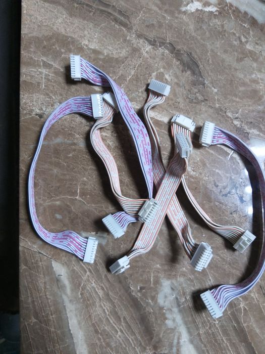 Продам шлейфы 20-pin та 18- pin