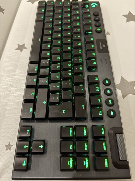 Teclado Logitech G915 TKL
