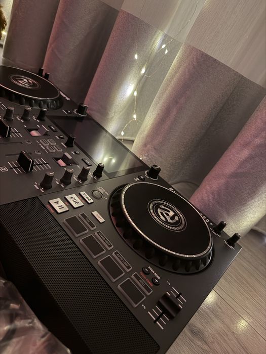 Пульт діджея Numark Mixstream Pro+