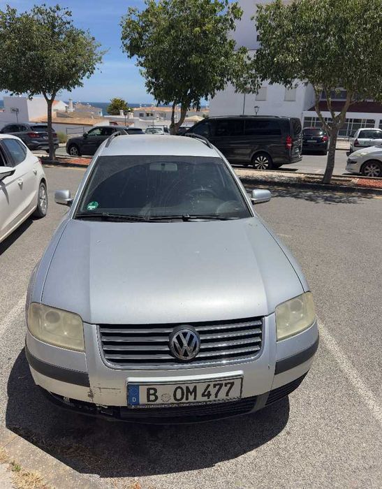 Volkswagen Passat Variant 2.0 Gasolina | 2002 | 211.715 km, runs well