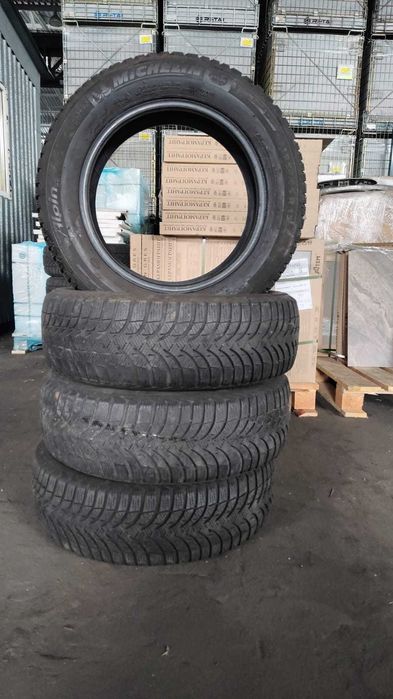 Комплект шин Michelin размер 185 65 R15.