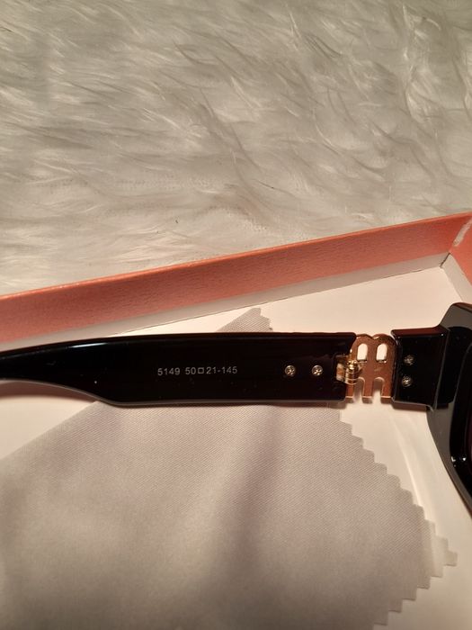 Óculos de sol Miu Miu