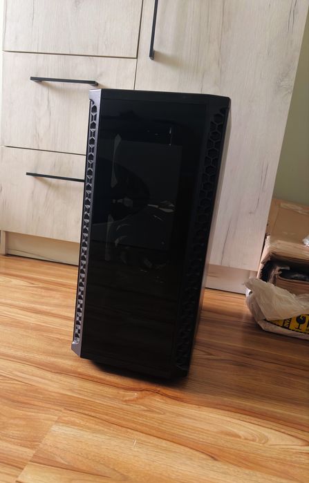 komputer Ryzen 7 2700, 32 Gb pamieci RAM AORUS B450 Pro