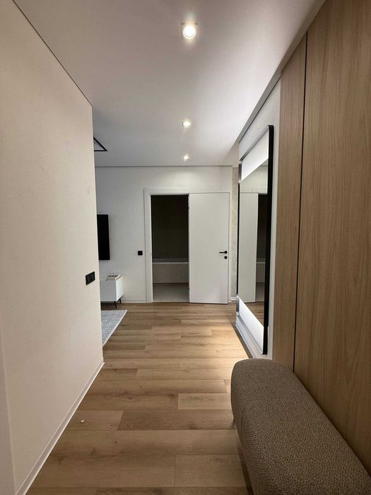 Добротна 2 кімнатна в центрі ЖК А5