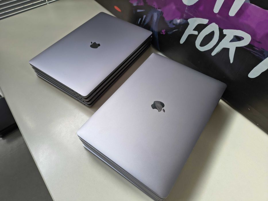 Акція Apple MacBook pro A2141 (Core i7-9750H/32Gb-DDR4-500Gb-SSD)