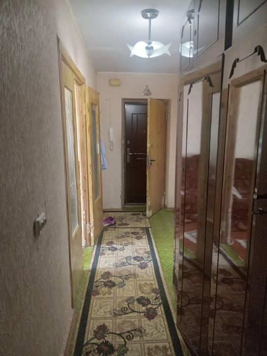 Продам 2-х кімнатну квартиру ЦЕНТР