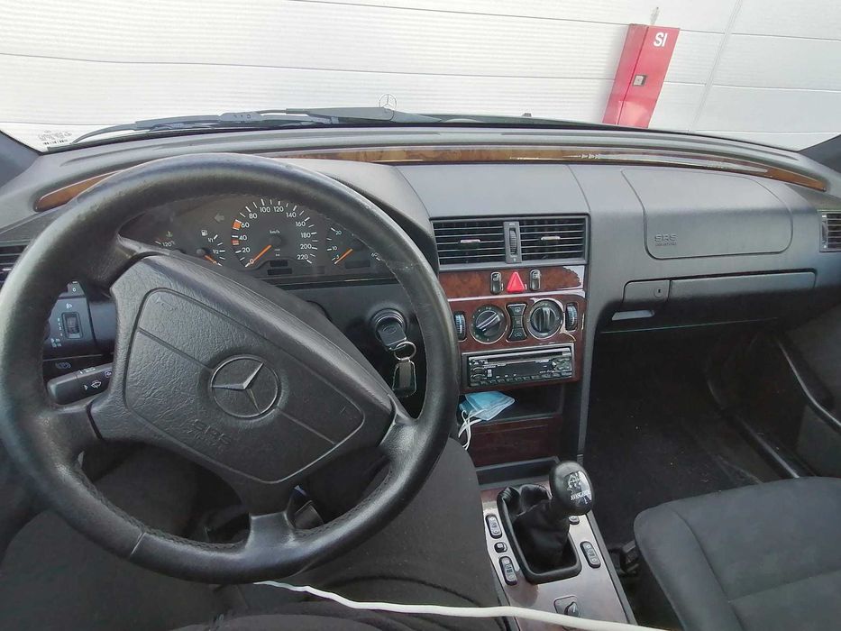 Mercedes c220, ano 97, com bomba avariada