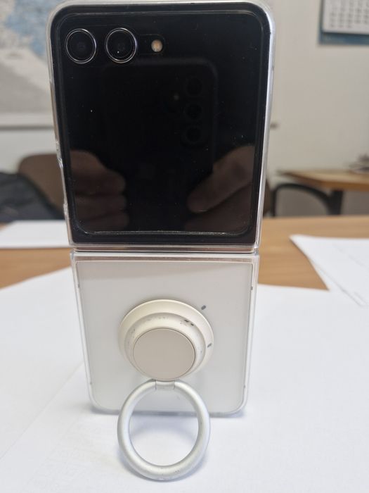 Samsung Galaxy Flip 5  512 GB/8