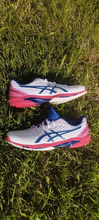 Кросівки ASICS б/у