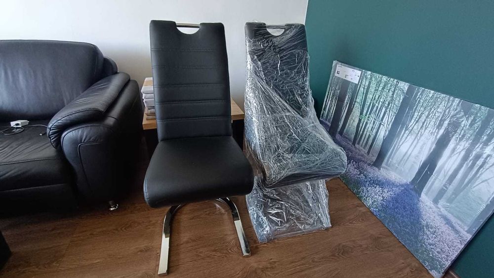 Krzesło Nowe tapicerowane chrom czarne