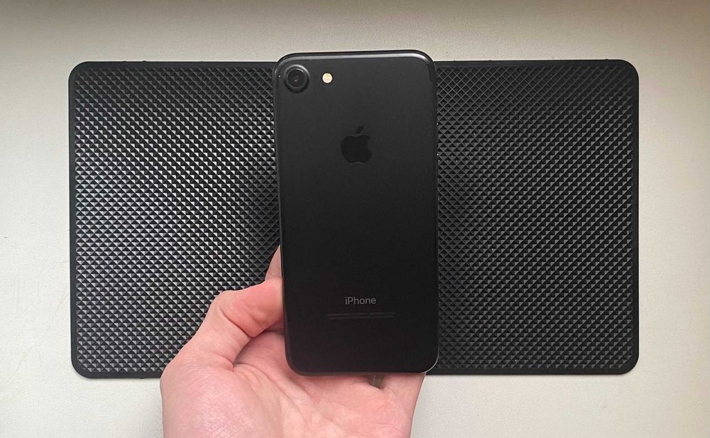Превосходный - iPhone 7 - 32 гб - 89% АКБ - NEVERLOCK - BLACK