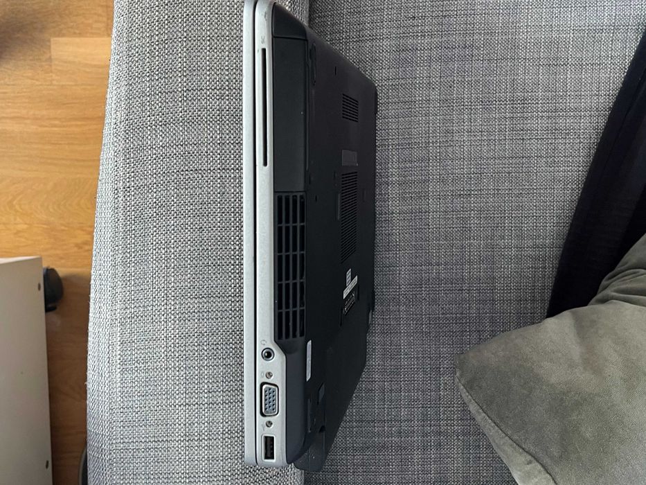 Laptop DELL Latitude E6420