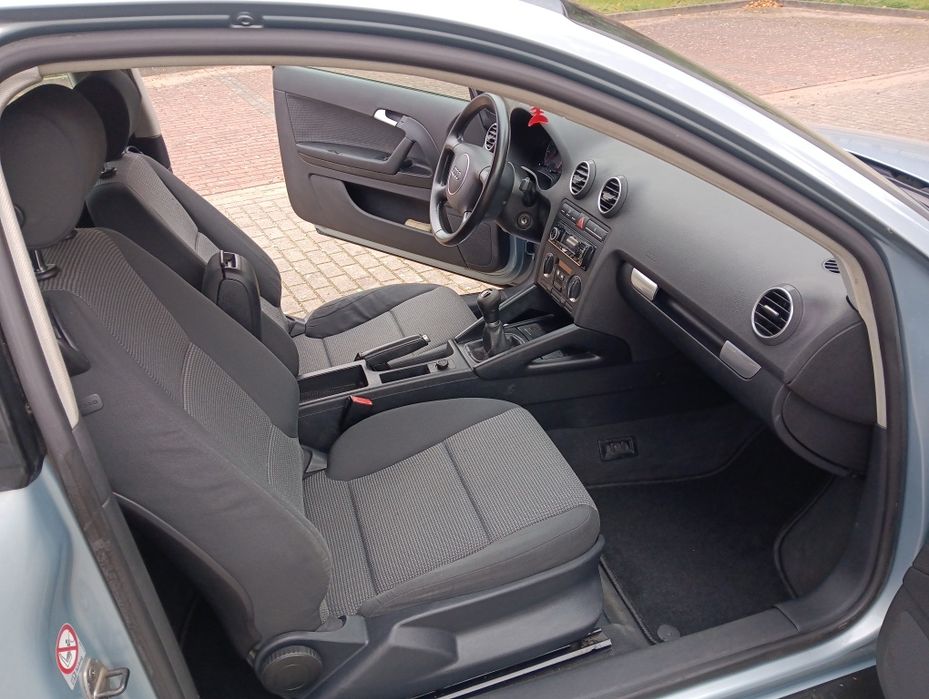 Audi a3 1.6b klimatyzacja/nowe opony