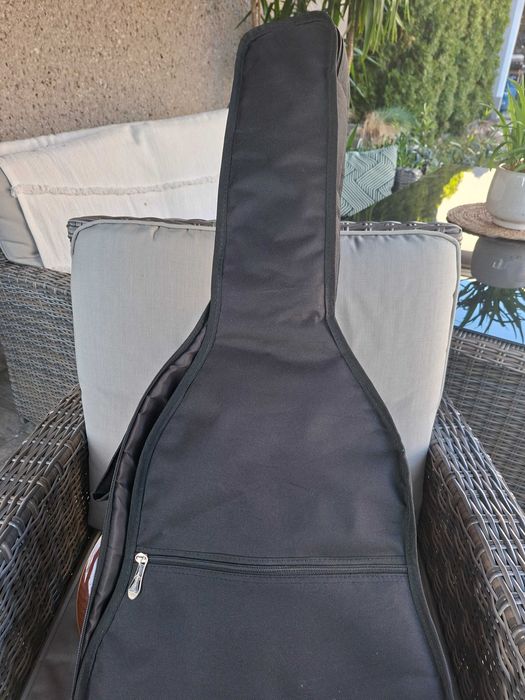 Gitara akustyczna