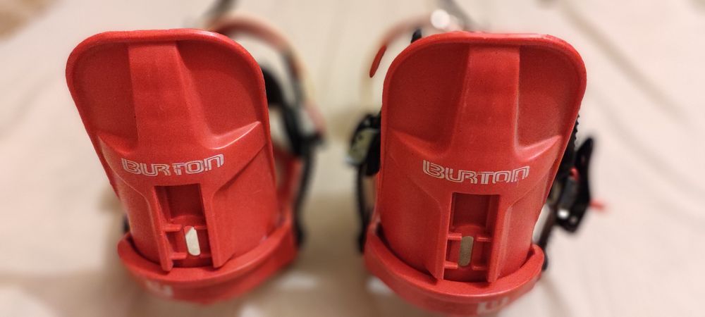 Сноуборд Bataleon Enemy. Крепления Barton.