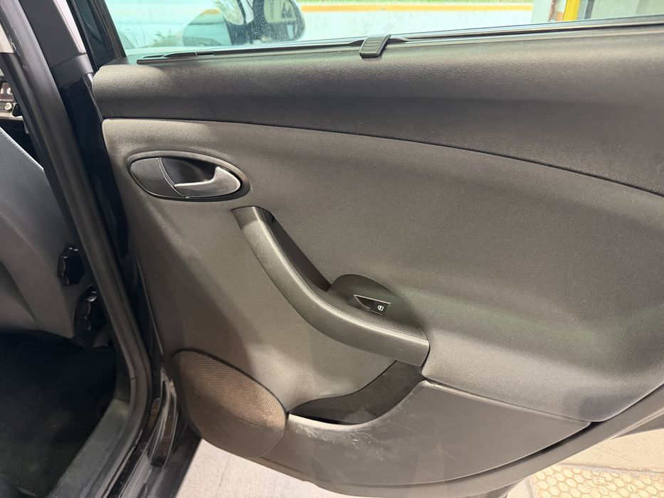 Seat Altea XL 1.6 TDI Sempre assistida na Marca