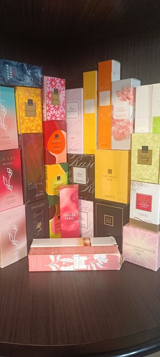 Жіночий парфюм від Avon.