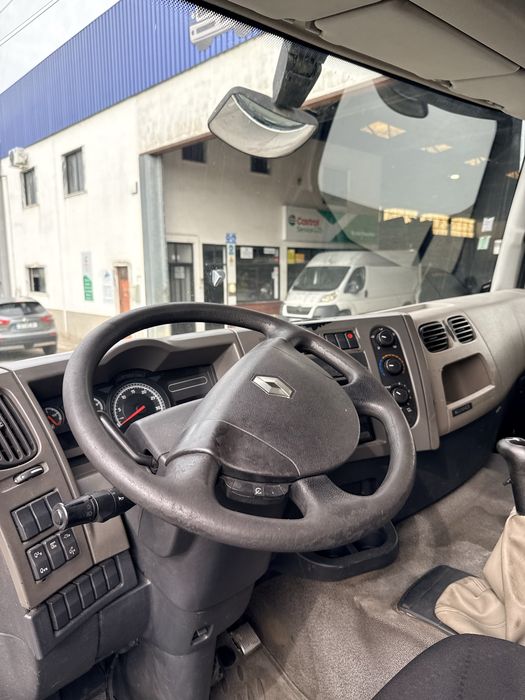 Renault Premiumm