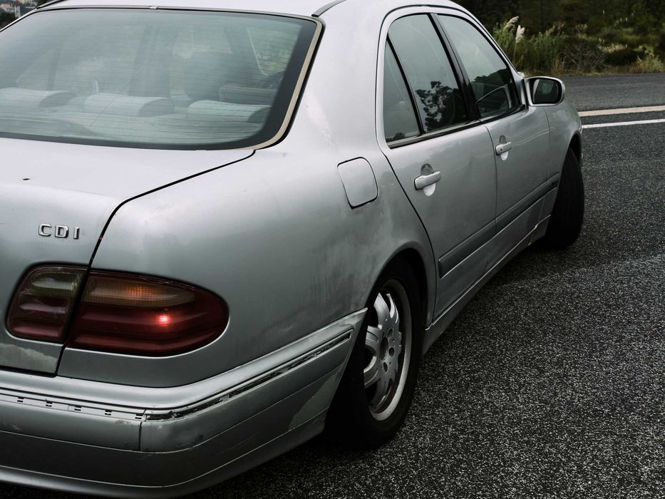 Mercedez-Benz E220 CDI (W210) 2002