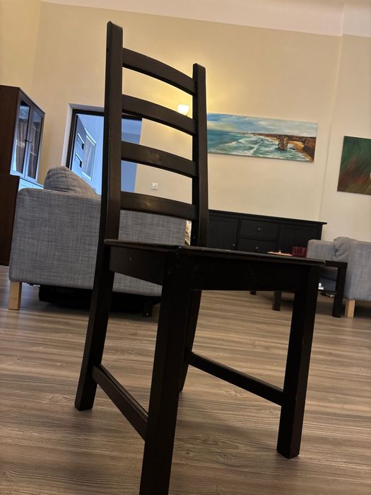 Czarne Krzesła  ze stołem