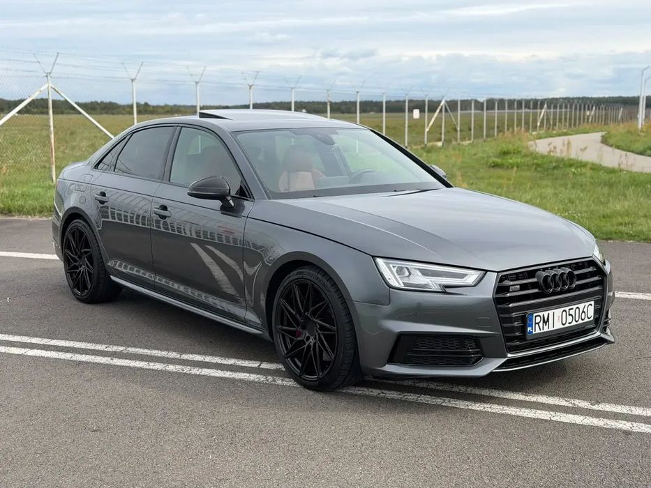 Audi S4 Limousine
