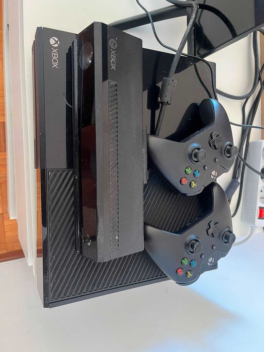 Xbox One 500GB com Kinect