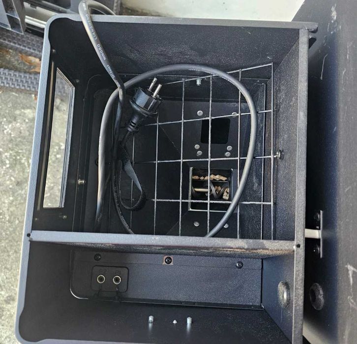 barbecue eléctrico a pellet com pouco uso,  Paleo Naterial