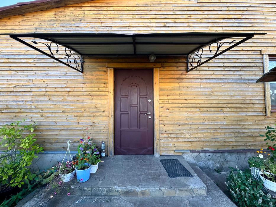 Продам добротний будинок з ділянкою! Сарнеський район!!