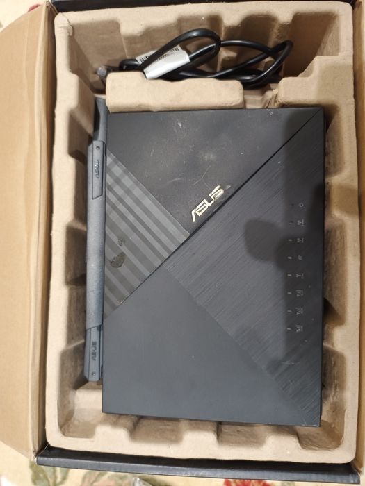ASUS 4G-AX56 AX1800 Gigabit Dual‑Band LTE Router
