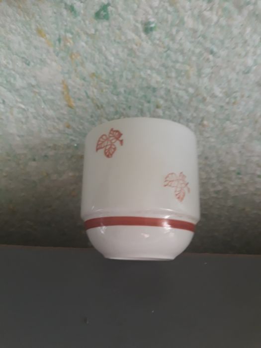 Горнятка   порцилянові  нові