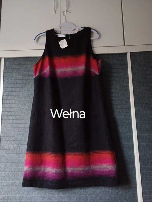 Wełniana sukienka NOWA