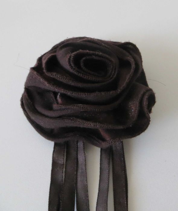 Alfinete c/ roseta, original Moda Paris