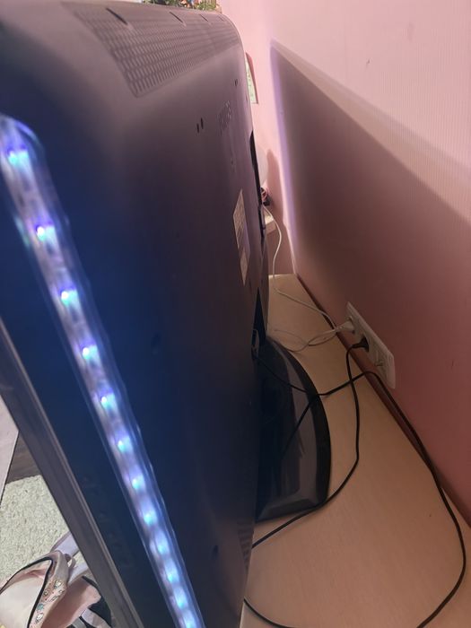 Телевізор  Philips 47 дюймів