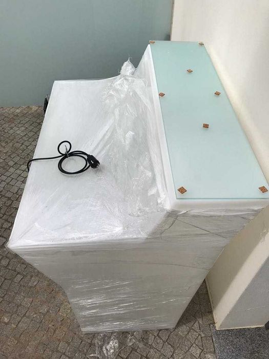 Balcão led ultimas unidades