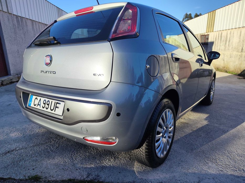 Fiat Punto Evo 1.4 16v Caixa de 6 vel. - 2010