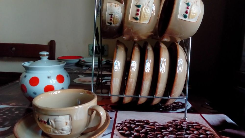 Продам Чайно-кофейный набор чашек и блюдец