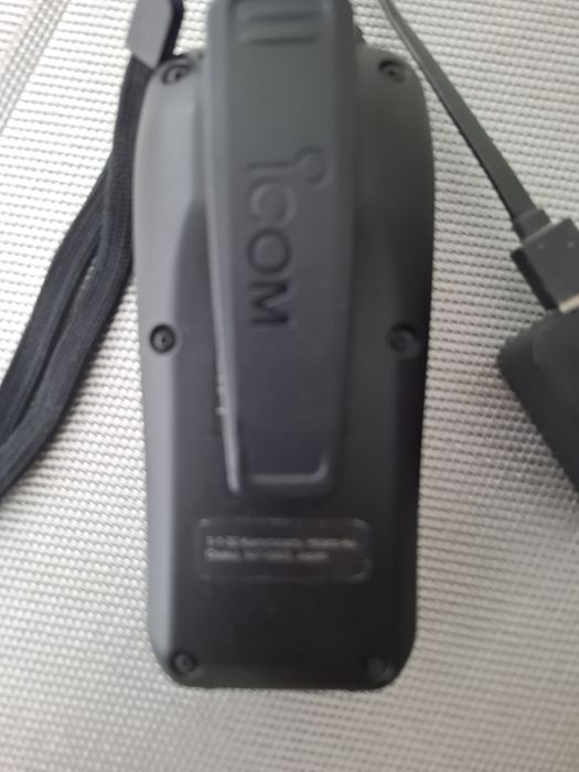 Судовая рация  Icom