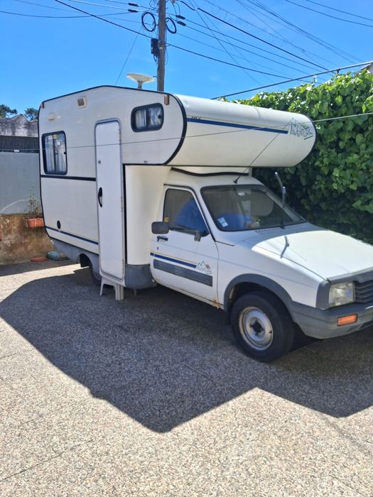 Vendo caravana em otimo estado geral