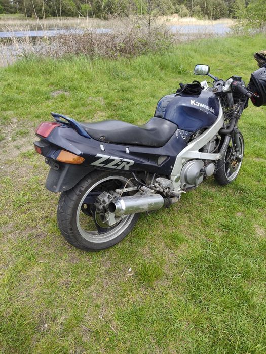 Kawasaki zzr 600