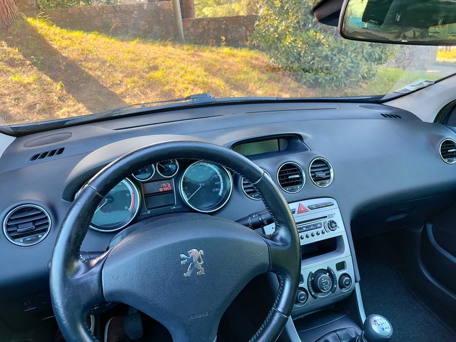 Peugeot 308SW 1.6HDI Executive CMV6